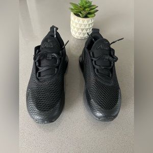 Nike Boy shoes / Size 12 /Airmax 270 Great condition